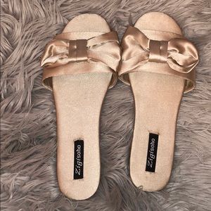 super cute champagne bow slides